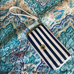 Charming Charlie, Cute little purse💙